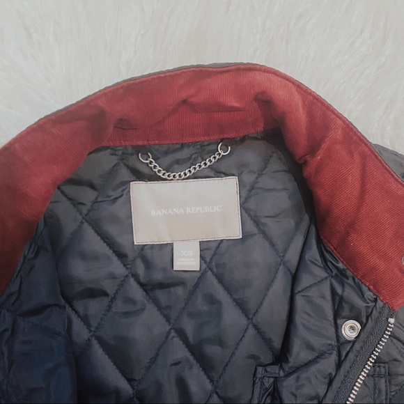 Quilted Navy Banana Republic Vest - Picture 4 of 4